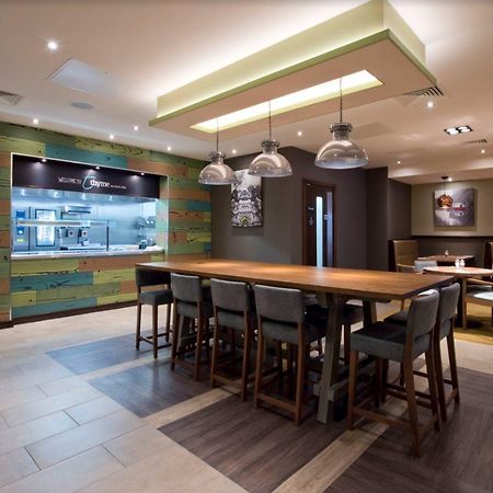 Premier Inn Leeds City Centre Экстерьер фото