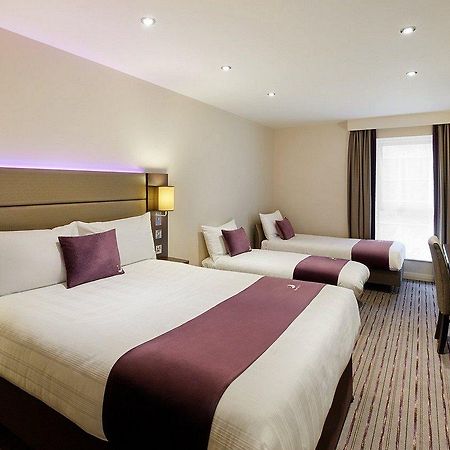 Premier Inn Leeds City Centre Экстерьер фото